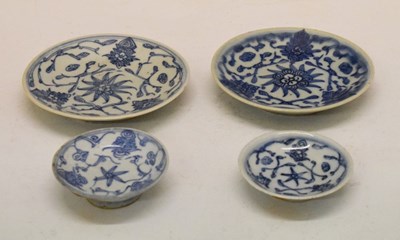 Lot 397 - Four pieces of Chinese Provincial blue and white porcelain