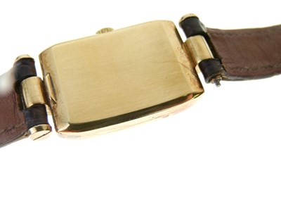Lot 72 - Movado Curviplan 18ct gold mechanical wristwatch