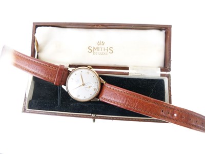 Lot 66 - Smiths - Gentleman's 9ct gold mechanical wristwatch
