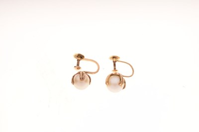 Lot 68 - Pair of cultured pearl ear studs