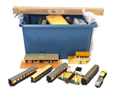 Lot 250 - Quantity of Hornby and Hornby Dublo rolling stock, wagons and carriages
