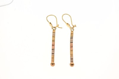 Lot 73 - Pair of three-colour drop earrings