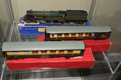 Lot 362 - Hornby Dublo 'Bristol Castle' locomotive and tender