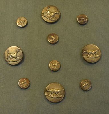 Lot 268 - Ten 19th Century brass hunting buttons