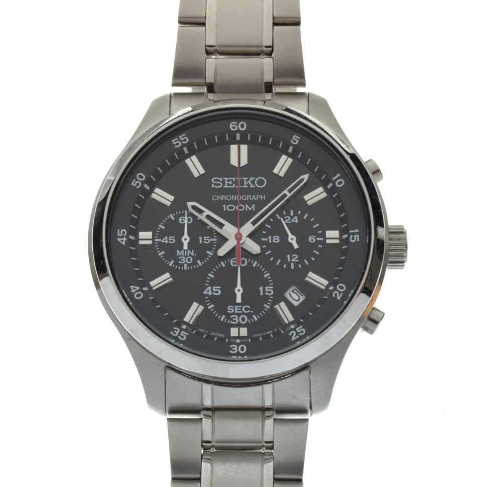 Lot 102 - Seiko - gentleman's chronograph wristwatch