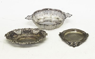 Lot 161 - George V silver pierced bonbon dish, plus two smaller dishes