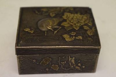 Lot 411 - Japanese caddy and box