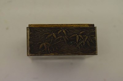 Lot 411 - Japanese caddy and box