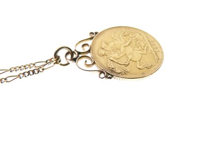 Lot 111 - 1907 Edward VII sovereign, on a 9ct gold Figaro-link chain