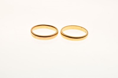 Lot 16 - Two 22ct gold wedding bands