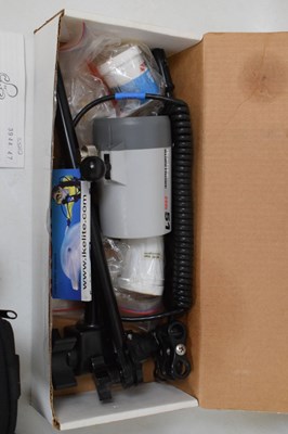 Lot 298 - Quantity of camera equipment