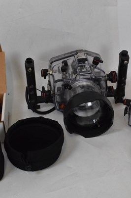 Lot 298 - Quantity of camera equipment