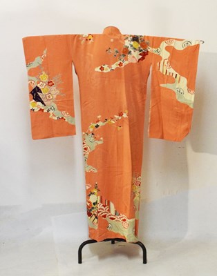 Lot 204 - Japanese kimono or robe, decorated with stylised blossom