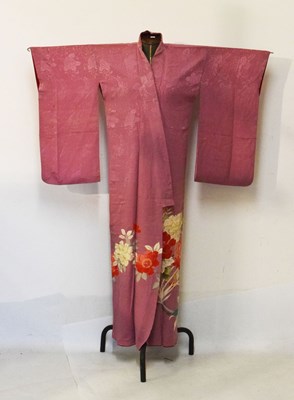 Lot 200 - Japanese kimono or robe, decorated with peacock