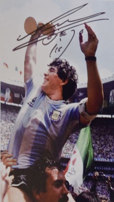 Lot 249 - Autographs/ Football Interest  - Signed photograph of Diego Maradona