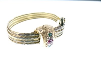 Lot 30 - Victorian gem set bracelet