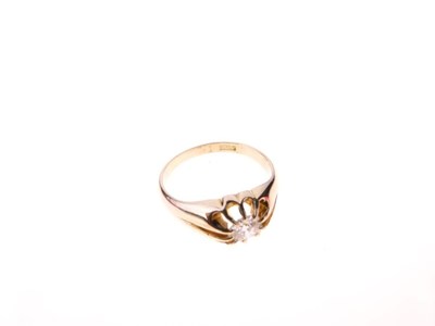Lot 4 - Single stone diamond ring