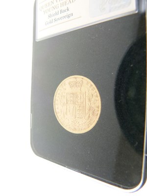 Lot 145 - Queen Victoria gold sovereign, 1862