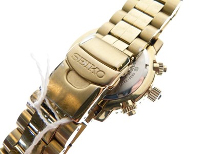 Lot 131 - Seiko  - Gentleman's Chronograph 200m gold-plated wristwatch