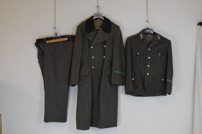 Lot 423 - East German/ German Democratic Republic border guards full uniform