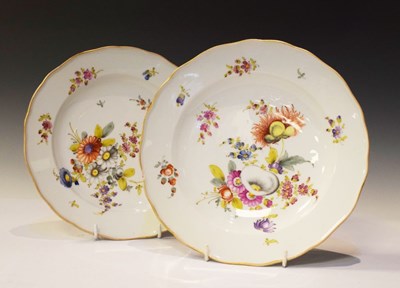 Lot 389 - Pair of Meissen porcelain plates