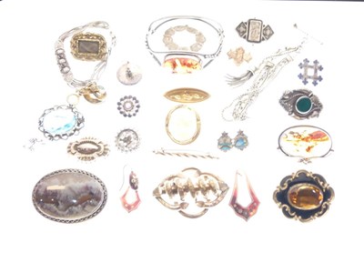 Lot 62 - Quantity of silver and other jewellery