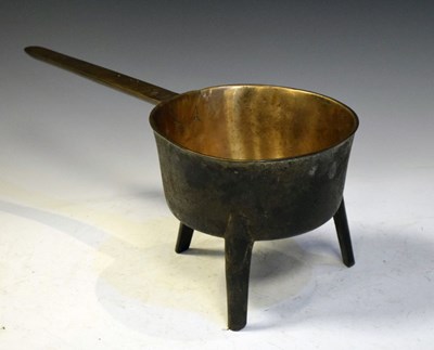 Lot 722 - 18th Century bronze or bell-metal skillet