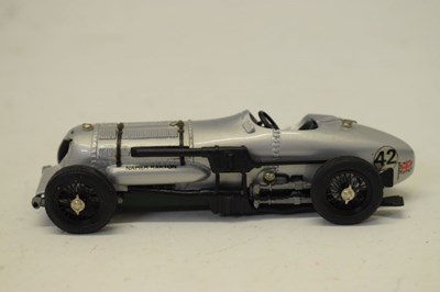 Lot 464 - RAE, SMTS precision model vehicles