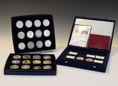 Lot 201 - Quantity of commemorative crowns and medallions