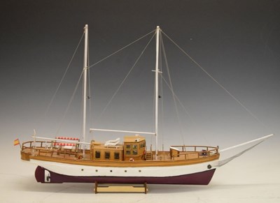 Lot 741 - Painted wooden model of a sailboat 'Trotamares'