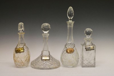 Lot 750 - Assorted glassware etc