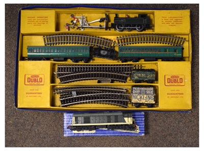 Lot 242 - Hornby Dublo boxed trainset and boxed locomotive