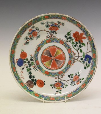 Lot 405 - Japanese Arita porcelain dish