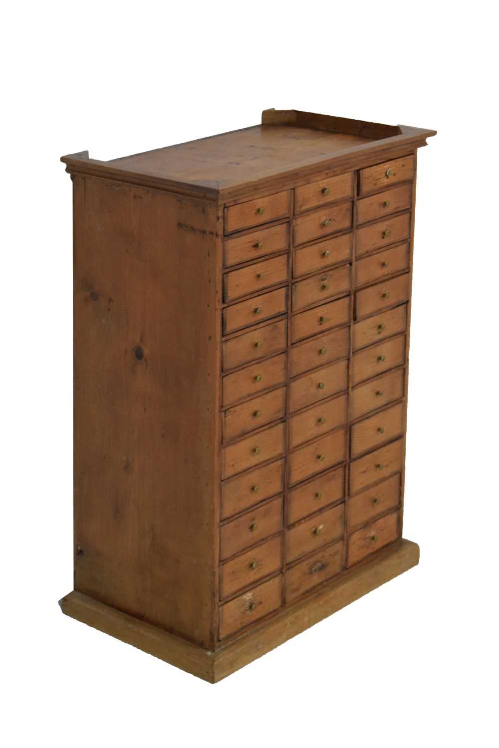 Lot 539 - Pine collectors/specimen cabinet circa 1900