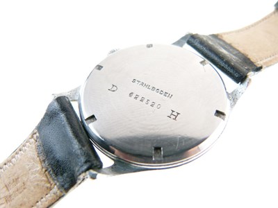 Lot 68 - Record Watch Co. Genf - German World War II issue 'D.H.' wristwatch