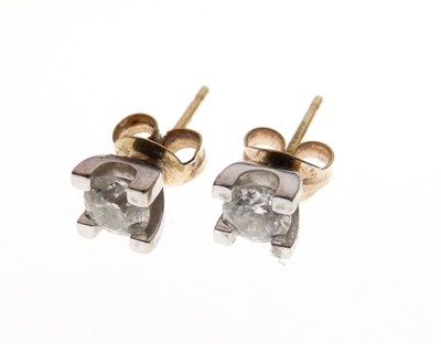 Lot 92 - Pair of 18ct gold, single stone diamond ear studs