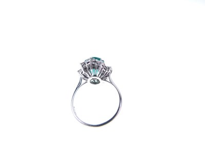 Lot 19 - Emerald and diamond cluster ring