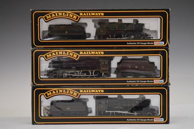 Lot 384 - Three boxed Mainline Railways 00 gauge railway trainset locomotives and tenders