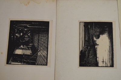 Lot 549 - Portfolio of early 20th Century unframed engravings by Eric Gill, Paul Nash and others