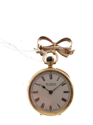 Lot 114 - Lady's yellow metal (18K) fob watch on a 9ct bar