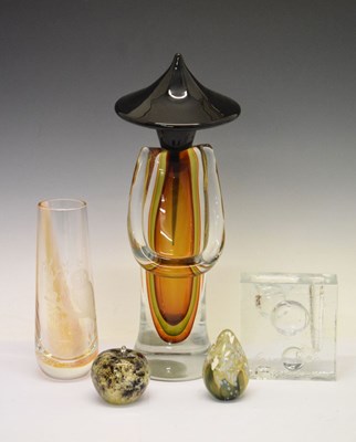 Lot 336 - Quantity of 20th Century art glass