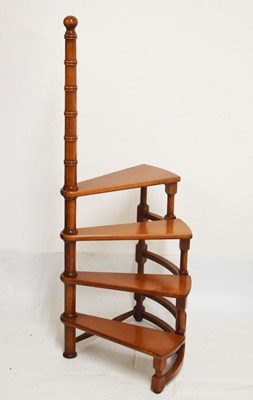 Lot 589 - Reproduction mahogany spiraling library steps