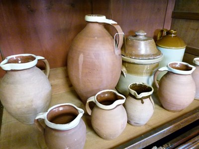 Lot 742 - Quantity of earthenware