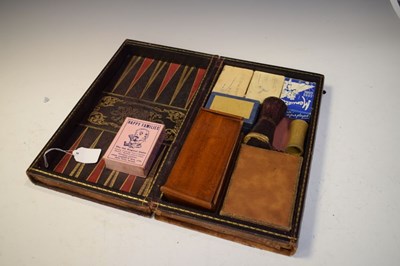 Lot 375 - Games compendium board and games