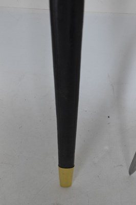 Lot 354 - Three reproduction firearms and a re-enactment sword