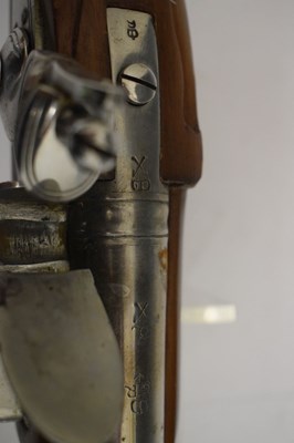 Lot 354 - Three reproduction firearms and a re-enactment sword