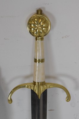 Lot 354 - Three reproduction firearms and a re-enactment sword