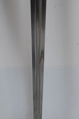Lot 354 - Three reproduction firearms and a re-enactment sword