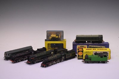 Lot 369 - Mixed group of 00 gauge railway trainset locomotives