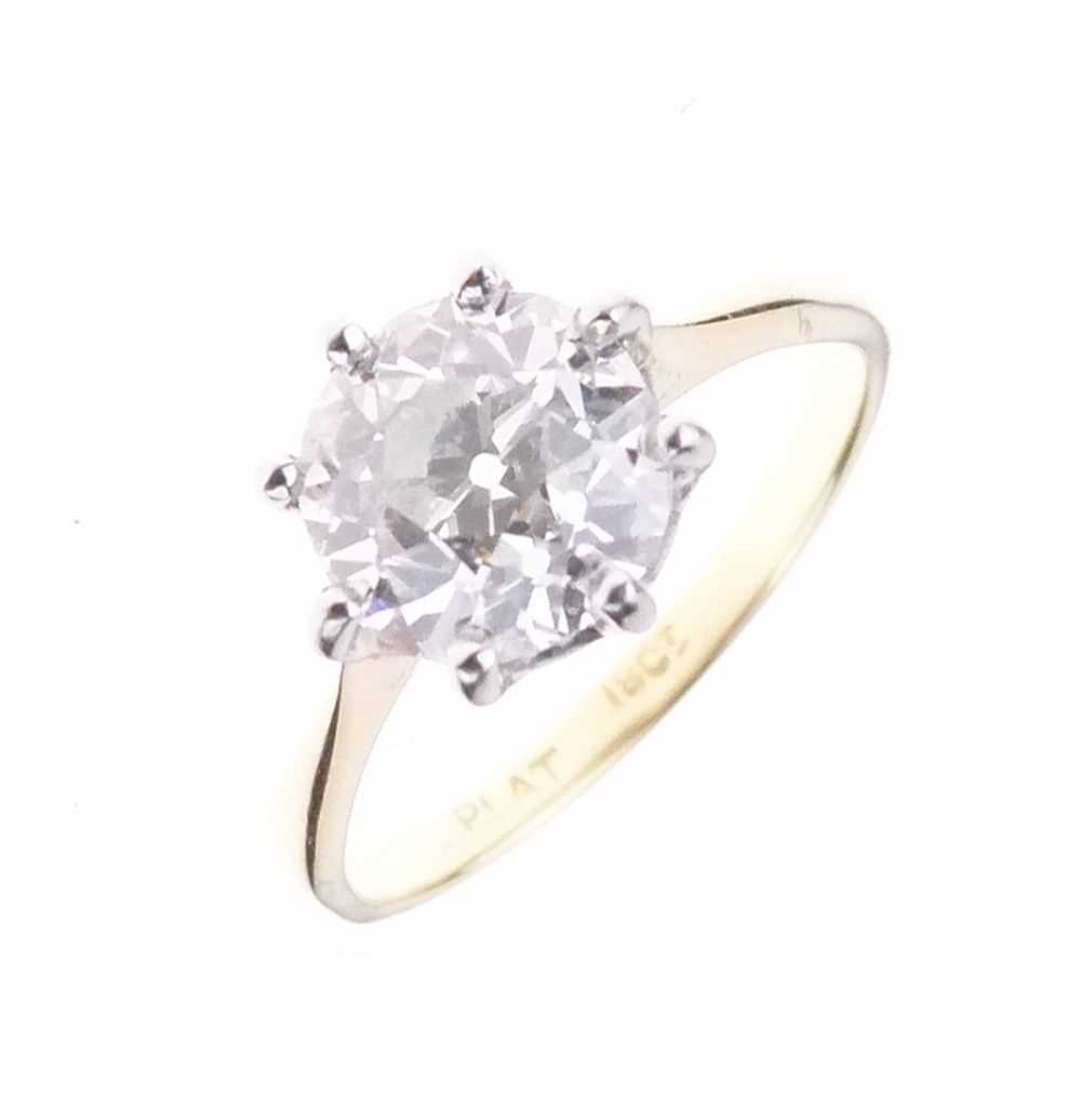 Lot 3 - Diamond single-stone ring, stamped '18ct' and 'Plat'